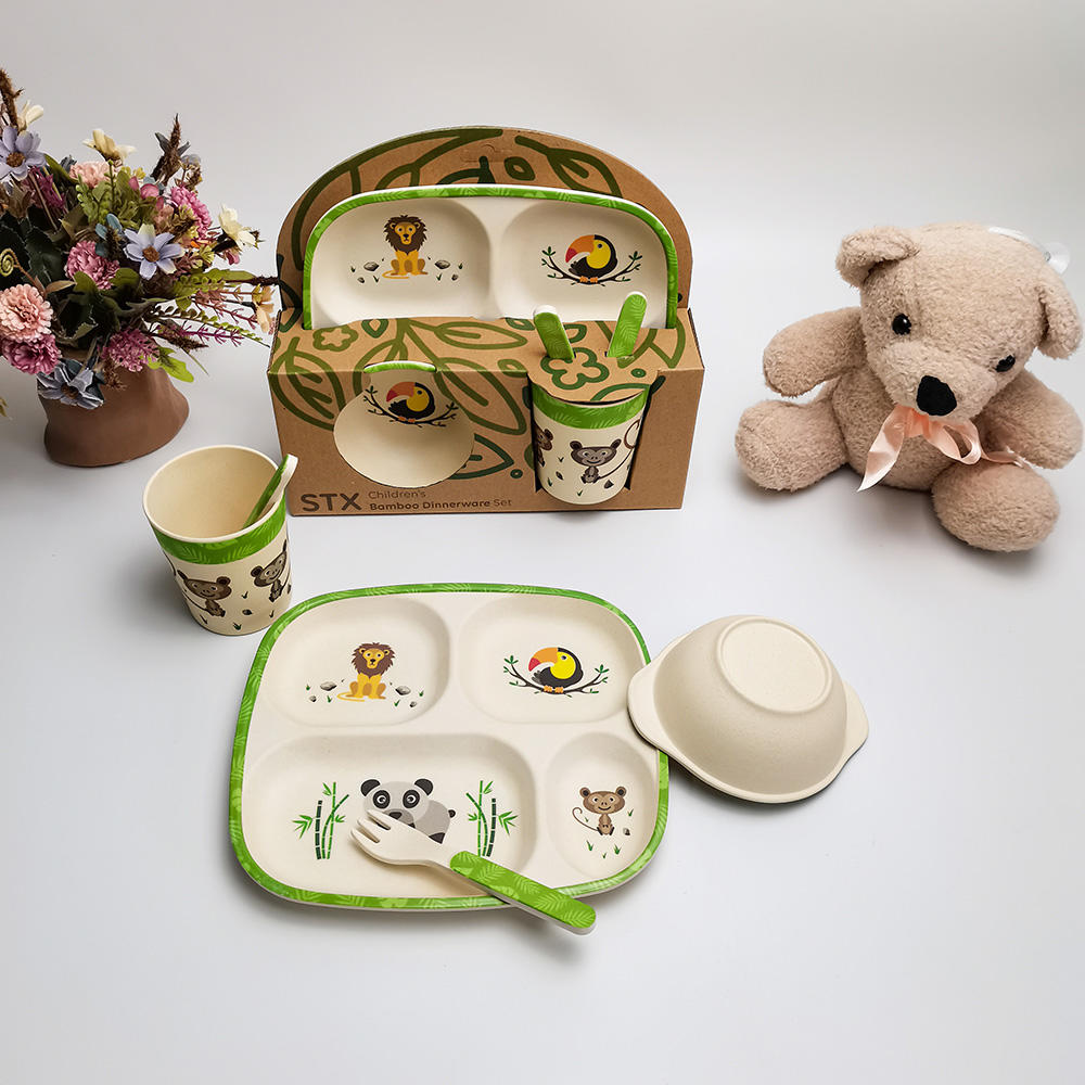 Venta caliente de comercio electrónico Diseño animal Cubiertos de fibra de bambú Juego de vajilla para niños para niños